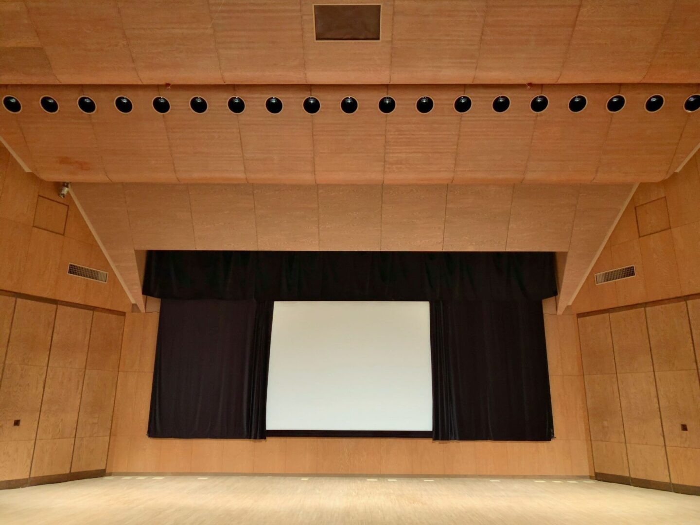 神奈川県立音楽堂・ホール